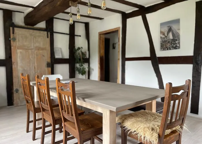 Altes Zehnthaus Geierlay Mittelstrimmig